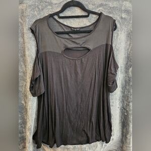 Cold shoulder top. Sheer. 3xl. Black.